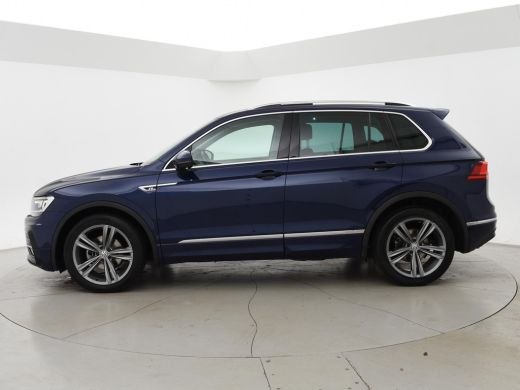 Volkswagen Tiguan 2.0 TDI 150 PK DSG *BTW* R-LINE HIGHLINE + PANORAMA | TREKHAAK | VIRTUAL COCKPIT | MASSAGE | ADAP... ActivLease financial lease