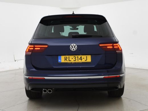 Volkswagen Tiguan 2.0 TDI 150 PK DSG *BTW* R-LINE HIGHLINE + PANORAMA | TREKHAAK | VIRTUAL COCKPIT | MASSAGE | ADAP... ActivLease financial lease