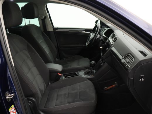 Volkswagen Tiguan 2.0 TDI 150 PK DSG *BTW* R-LINE HIGHLINE + PANORAMA | TREKHAAK | VIRTUAL COCKPIT | MASSAGE | ADAP... ActivLease financial lease