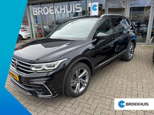 Volkswagen Tiguan Allspace 1.5 TSI 150 R-Line Business+ 7-DSG | Trekhaak elektrisch uitklapbaar | Achteruitrijcamera | Cruis... Volkswagen Tiguan Allspace 1.5 TSI 150 R-Line Business+ 7-DSG | Trekhaak elektrisch uitklapbaar | Achteruitrijcamera | Cruis...