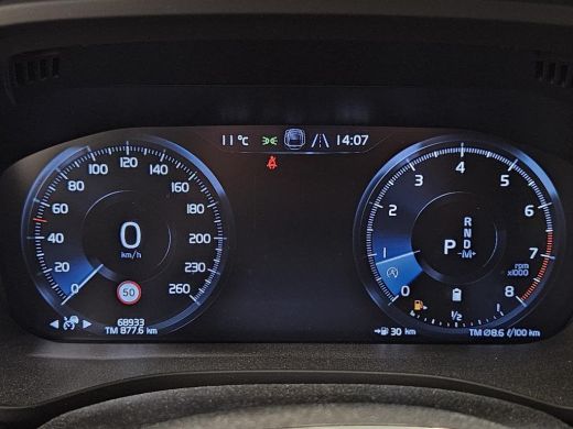 Volvo  XC60 Volvo B5 R-Design | Panoramadak | Head-up Display | 360º Camera | Stoel & Stuurwiel verwarming | ... ActivLease financial lease