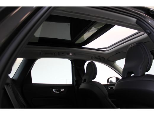 Volvo  XC60 Volvo T6 350PK Plus | 360° | Stoel&Stuur Verw. | Panoramadak | BLIS | Memory Seats | 21'' | Adap ... ActivLease financial lease