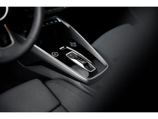 Audi A3 Sportback Audi 30 TFSI 116pk Advanced edition | 18" Automaat | Interieur met sportstoelen | Ledko... ActivLease financial lease