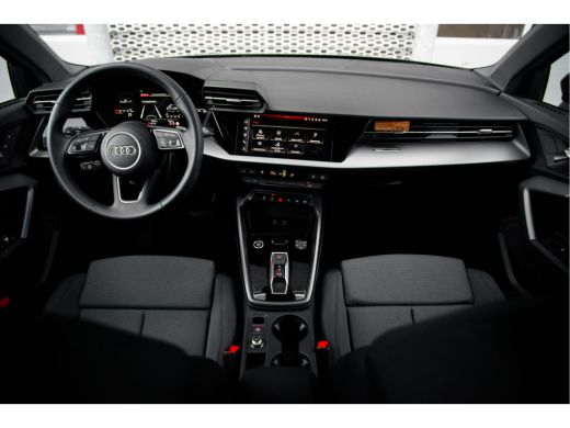 Audi A3 Sportback Audi 30 TFSI 116pk Advanced edition | 18" Automaat | Interieur met sportstoelen | Ledko... ActivLease financial lease