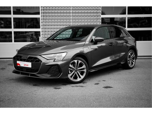 Audi A3 Sportback 40 TFSI e 204pk S edition | Adaptive Cruise | Achteruitrijcamera | 18" | Optiekpakket Z...