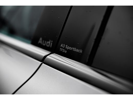 Audi A3 Sportback Audi 40 TFSI e 204pk S edition | Adaptive Cruise | Achteruitrijcamera | 18" | Optiekpak... ActivLease financial lease