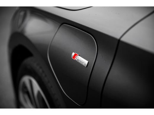 Audi A3 Sportback Audi 40 TFSI e 204pk S edition | Adaptive Cruise | Achteruitrijcamera | 18" | Optiekpak... ActivLease financial lease