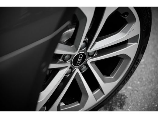 Audi A3 Sportback Audi 40 TFSI e 204pk S edition | Adaptive Cruise | Achteruitrijcamera | 18" | Optiekpak... ActivLease financial lease