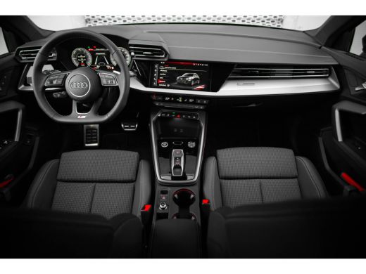 Audi A3 Sportback Audi 40 TFSI e 204pk S edition | Adaptive Cruise | Achteruitrijcamera | 18" | Optiekpak... ActivLease financial lease