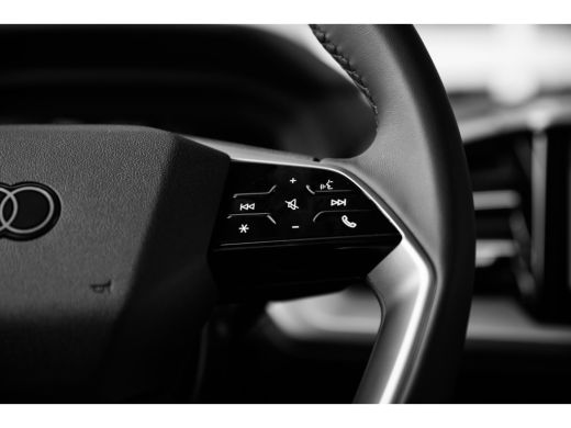 Audi Q4 e-tron Audi 45 quattro Advanced edition 82 kWh | Assistentiepakket Plus | Comfortpakket | Zwart optiek |... ActivLease financial lease