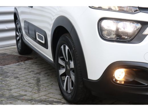 Citroën C3 1.2 PURETECH 110PK FEEL EDITION AUTOMAAT / NAVI / CLIMA / LED / PDC / 16" LMV / KEYLESS / BLUETOO... ActivLease financial lease