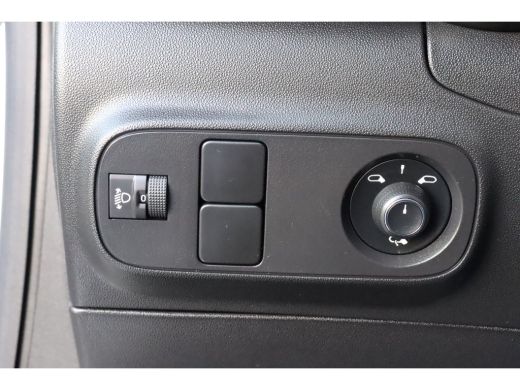 Citroën C3 1.2 PURETECH 110PK FEEL EDITION AUTOMAAT / NAVI / CLIMA / LED / PDC / 16" LMV / KEYLESS / BLUETOO... ActivLease financial lease