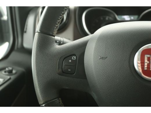 Fiat Talento 1.6 MJ EcoJet L2H1 Dubbele Cabine Airco Cruise Camera 5 Persoons Navi PDC Trekhaak ActivLease financial lease
