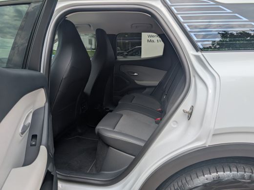 Ford Explorer Extended Range RWD 77 kWh | Elek. Trekhaak | Adap. Cruise | Camera | HUD ActivLease financial lease