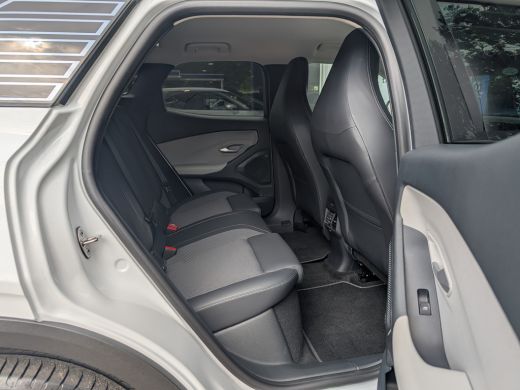 Ford Explorer Extended Range RWD 77 kWh | Elek. Trekhaak | Adap. Cruise | Camera | HUD ActivLease financial lease