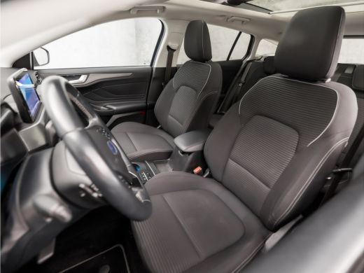Ford FOCUS Wagon 1.0 EcoBoost Titanium Business Automaat (PANORAMADAK, APPLE CARPLAY, GROOT NAVI, STUUR/STOELVERWA... ActivLease financial lease