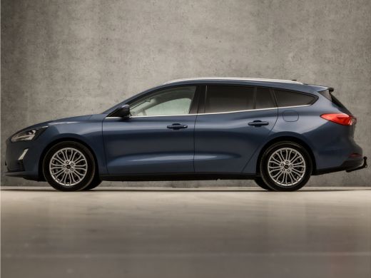 Ford FOCUS Wagon 1.0 EcoBoost Titanium Business Automaat (PANORAMADAK, APPLE CARPLAY, GROOT NAVI, STUUR/STOELVERWA... ActivLease financial lease