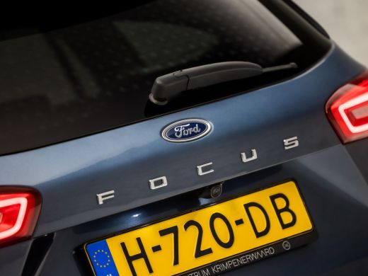 Ford FOCUS Wagon 1.0 EcoBoost Titanium Business Automaat (PANORAMADAK, APPLE CARPLAY, GROOT NAVI, STUUR/STOELVERWA... ActivLease financial lease