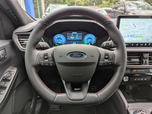 Ford Kuga Ford | Adap. Cruise | Winter Pack | AGR stoelen | Trekhaak (2.100kg trekgewicht) | Fabrieksgarant... ActivLease financial lease