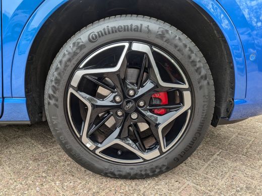 Ford Kuga Ford | Adap. Cruise | Winter Pack | AGR stoelen | Trekhaak (2.100kg trekgewicht) | Fabrieksgarant... ActivLease financial lease