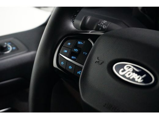 Ford Transit Custom 320 2.0 TDCI L2H1 Limited | Automaat 170pk | Stoelverwarming | CarPlay/Android Auto | Camera | Ve... ActivLease financial lease