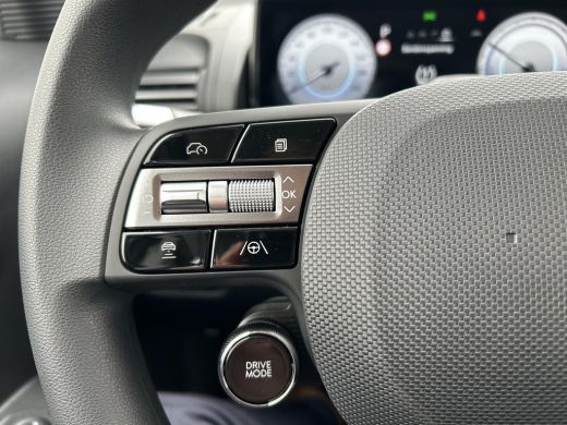 Hyundai Inster E-Motion 49 kWh | Achteruitrijcamera | Adaptieve Cruise Control | Climate Control | Elektrisch ve... ActivLease financial lease
