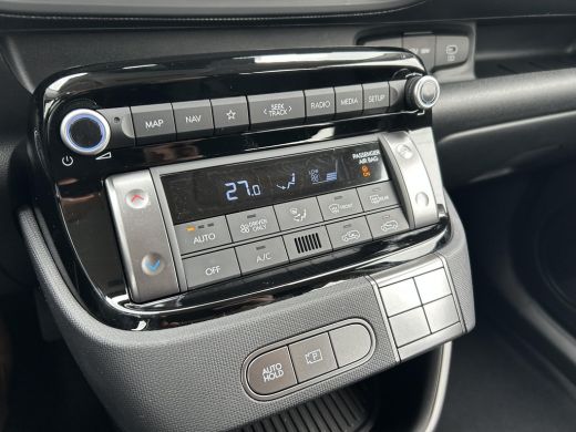 Hyundai Inster E-Motion 49 kWh | Achteruitrijcamera | Adaptieve Cruise Control | Climate Control | Elektrisch ve... ActivLease financial lease