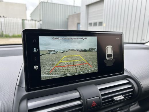 Hyundai Inster E-Motion 49 kWh | Achteruitrijcamera | Adaptieve Cruise Control | Climate Control | Elektrisch ve... ActivLease financial lease
