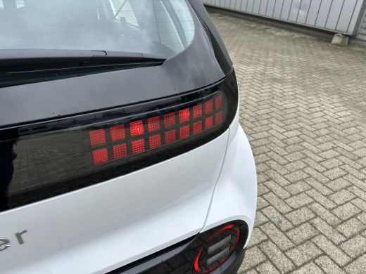 Hyundai Inster E-Motion 49 kWh | Achteruitrijcamera | Adaptieve Cruise Control | Climate Control | Elektrisch ve... ActivLease financial lease