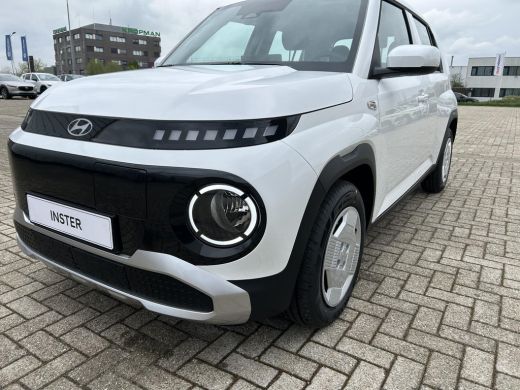 Hyundai Inster E-Motion 49 kWh | Achteruitrijcamera | Adaptieve Cruise Control | Climate Control | Elektrisch ve... ActivLease financial lease