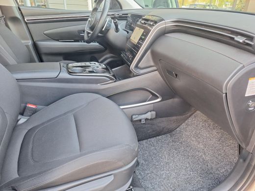 Hyundai Tucson 1.6 T-GDI HEV Comfort Smart | Rijklaarprijs! | Trekhaak 1.650kg! | Climate Control 3 zone | Adapt... ActivLease financial lease