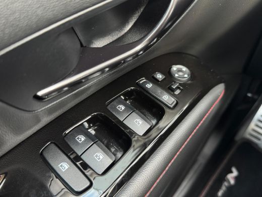 Hyundai Tucson Hyundai 1.6 T-GDI PHEV 265pk N-Line Automaat 4WD | Carplay | Climate | Keyless | Navigatie | Elek... ActivLease financial lease