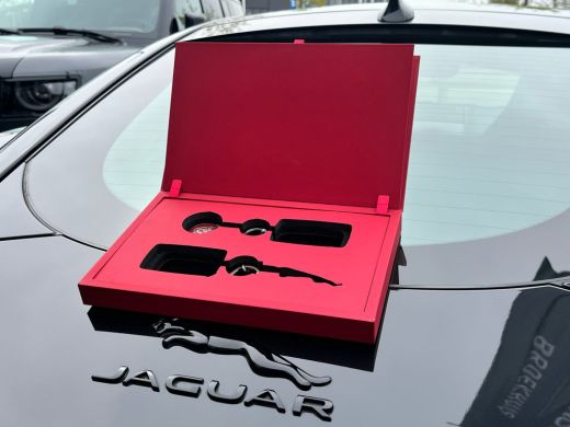Jaguar F-Type P300 RWD R-Dynamic | FACELIFT | Volledig dealeronderhouden | 1e Eigenaar | Sportuitlaat  | 20 Inc... ActivLease financial lease