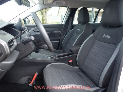 Jeep Avenger Longitude 54kWh KEYLESS/DAB/CARPLAY/LED/NAVIGATIE ActivLease financial lease