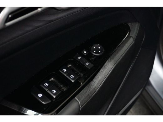 Kia Sportage Kia 1.6 T-GDi Plug-in Hybrid AWD DynamicLine | Camera | Stoel- en Stuurverwarming | Navi | Adapti... ActivLease financial lease
