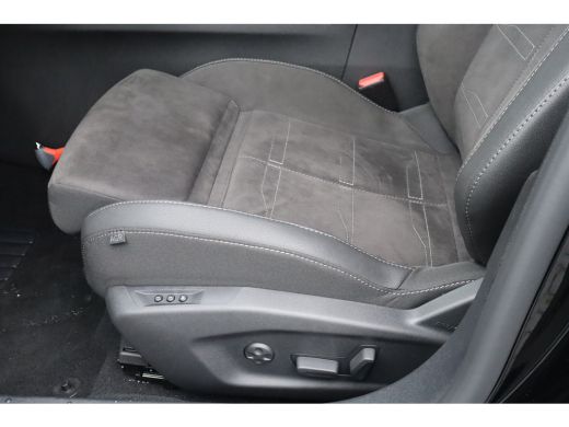 Opel Astra 1.2 TURBO HYBRID 136PK GS AUTOMAAT / NAVI / LEDER / CLIMA / LED / PDC / 18" LMV / CAMERA / KEYLES... ActivLease financial lease