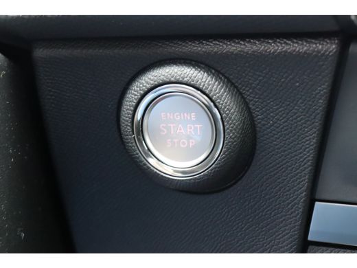 Opel Astra 1.2 TURBO HYBRID 136PK GS AUTOMAAT / NAVI / LEDER / CLIMA / LED / PDC / 18" LMV / CAMERA / KEYLES... ActivLease financial lease