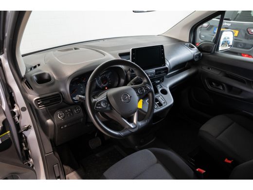 Opel Combo-e Opel L1H1 Edition 50 kWh | HUD | Camera | Navigatie | Stoel & Stuur verwarming | Parkeersensoren ... ActivLease financial lease