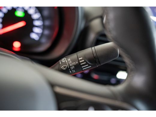 Opel Combo-e Opel L1H1 Edition 50 kWh | HUD | Camera | Navigatie | Stoel & Stuur verwarming | Parkeersensoren ... ActivLease financial lease