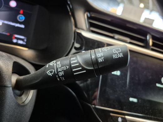 Opel Corsa 1.2 Elegance 100PK | LED | PDC voor + achter | Camera | Navigatie | Carplay/android auto | ActivLease financial lease