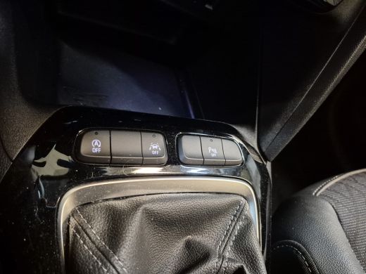 Opel Corsa 1.2 Elegance 100PK | LED | PDC voor + achter | Camera | Navigatie | Carplay/android auto | ActivLease financial lease