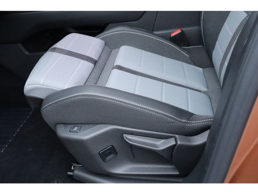 Opel Grandland Electric Opel GS 73KWH 210PK AUTOMAAT / NAVI / CLIMA / FULL-LED / AGR / 20" LMV / KEYLESS / PANO. DAK / AD... ActivLease financial lease