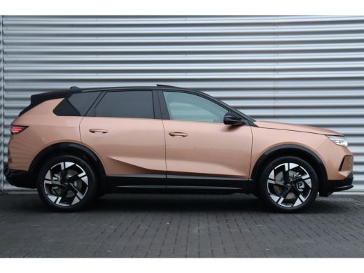 Opel Grandland Electric Opel GS 73KWH 210PK AUTOMAAT / NAVI / CLIMA / FULL-LED / AGR / 20" LMV / KEYLESS / PANO. DAK / AD... ActivLease financial lease