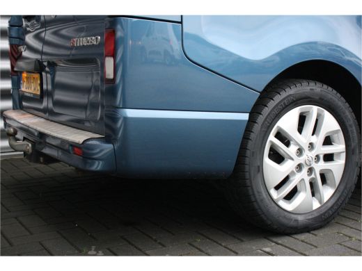 Opel Vivaro 1.6 CDTI 145PK L2H1 DC INNOVATION+ / NAVI / LEDER / CLIMA / LED / PDC / CAMERA / KEYLESS / 17" LM... ActivLease financial lease