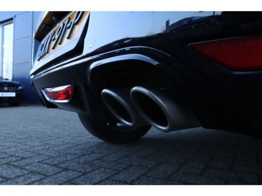 Peugeot 208 Peugeot 1.2 Turbo GT 130PK | Camera | Cruise Control | Navi | Climate | Carplay | PDC V/A | LED ActivLease financial lease