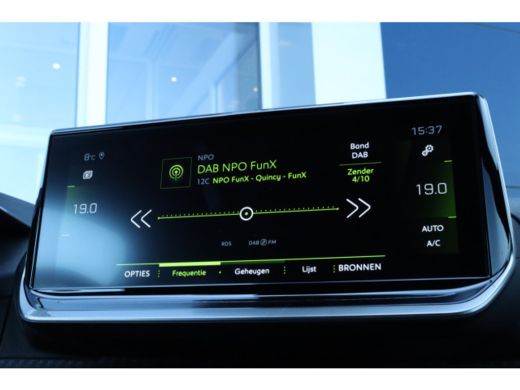 Peugeot 208 Peugeot 1.2 Turbo GT 130PK | Camera | Cruise Control | Navi | Climate | Carplay | PDC V/A | LED ActivLease financial lease