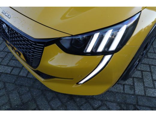 Peugeot 208 Peugeot 1.2 Turbo GT 130PK | Camera | Cruise Control | Navi | Climate | Carplay | PDC V/A | LED ActivLease financial lease