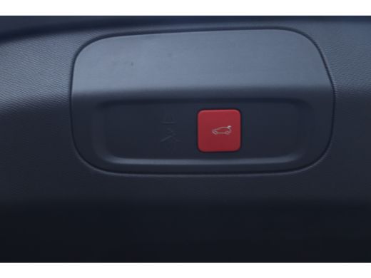 Peugeot 408 Peugeot 1.2 Hybrid 136 e-DCS6 GT | Adaptive Cruise| Alcantara | Stuurverwarming | Camera | Keyles... ActivLease financial lease