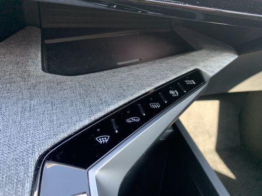 Peugeot 5008 Peugeot 1.2 Hybrid 136 Allure | Clima | Camera 360 | Adapt-cruise | Navi | 7 zits | Luxe uitvoeri... ActivLease financial lease