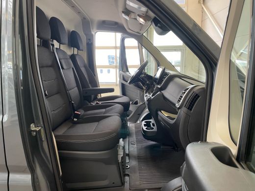 Peugeot Boxer 2.2 BlueHDi 140pk Automaat! L2H2 3.5t | Achteruitrijcamera | Airco (automatisch) | Apple Carplay/... ActivLease financial lease